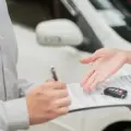 Windshield Replacement Laws Every Arizona Driver Should Know